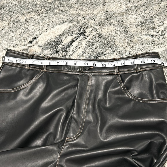 14- NWT XXL Zara | Faux Leather Contrast Stitching Pants black, tan stitching - Picture 4 of 13